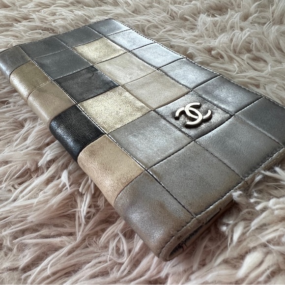 Authentic: Chanel Calfskin Multicolor Metallic Patchwork Wallet - Picture 2 of 6